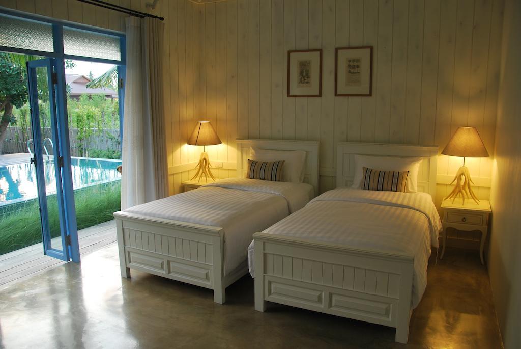 Pomelo Amphawa The Local Residence Samut Songkhram Exterior foto