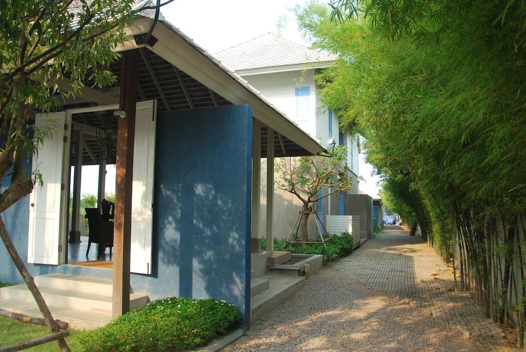 Pomelo Amphawa The Local Residence Samut Songkhram Exterior foto